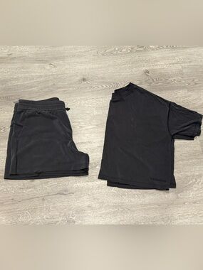 Lululemon Softstreme T-Shirt & Short Set